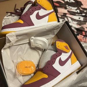 Brand new Air Jordan 1 Retro High OG GS